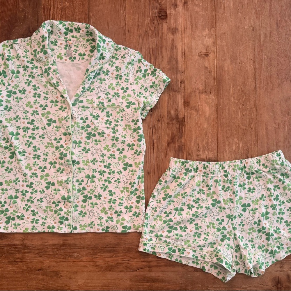 Roller Rabbit White and Green Clover Print Pajama Set